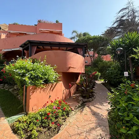Apartment Beachfront Elviria Marbella